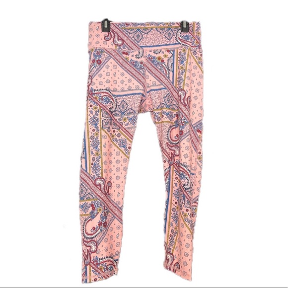 Fabletics | Pants & Jumpsuits | Fabletics Salar Powerhold Cropped Capri